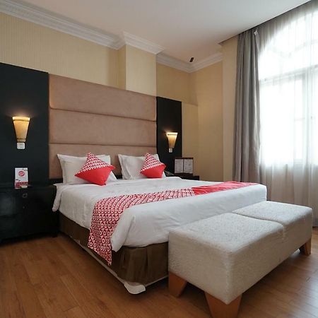 Capital O 1128 Hotel Imara Palembang Ngoại thất bức ảnh