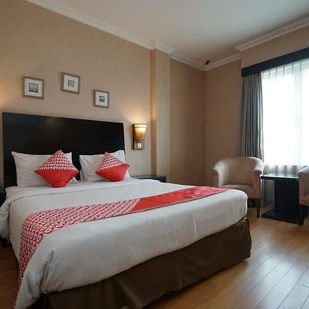 Capital O 1128 Hotel Imara Palembang Ngoại thất bức ảnh